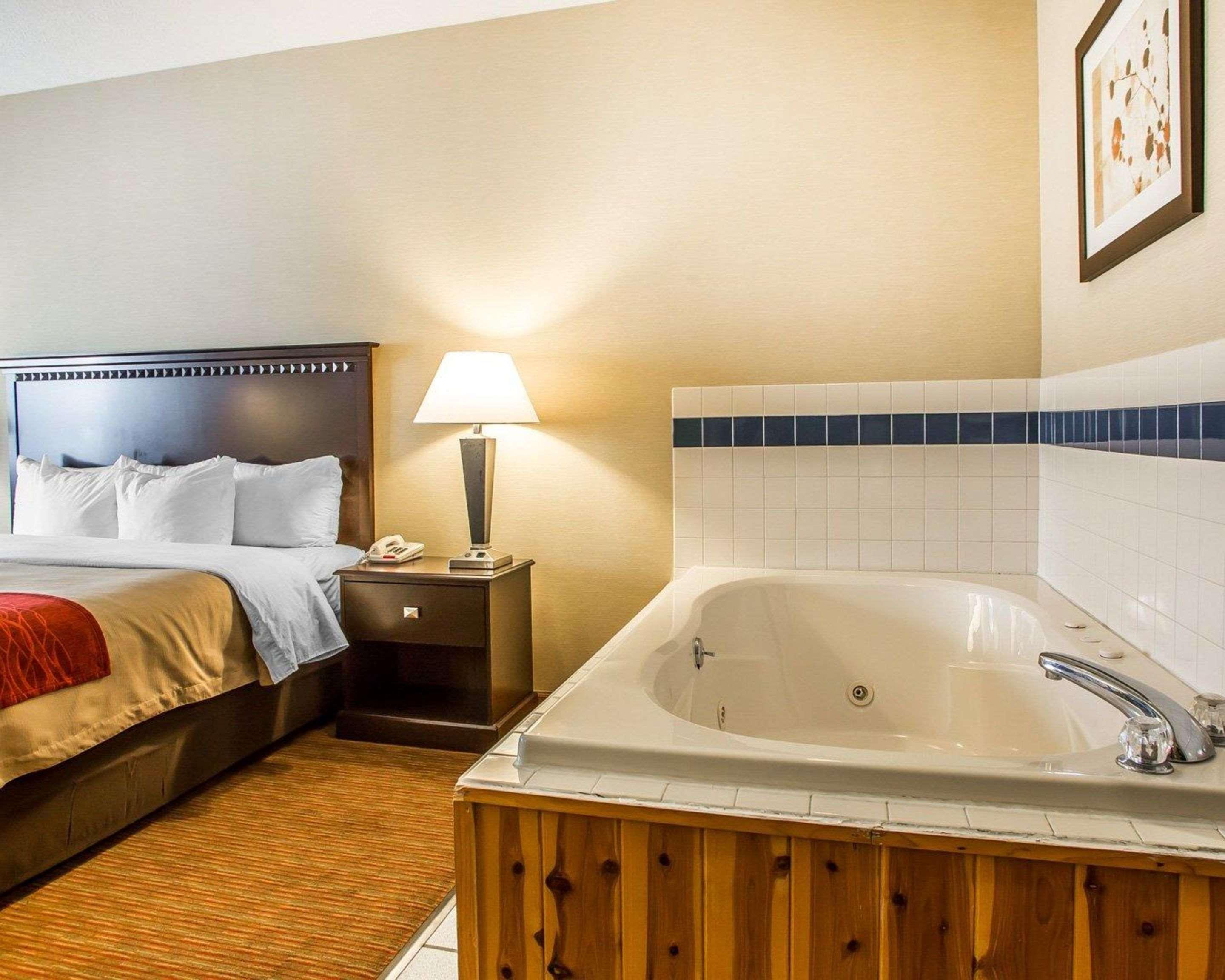 Quality Inn Greenville North Экстерьер фото
